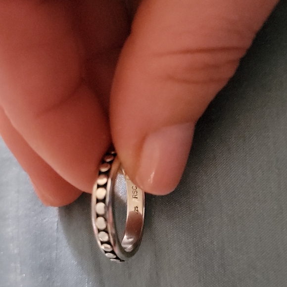 Sterling Silver ring size 7 - Picture 3 of 5